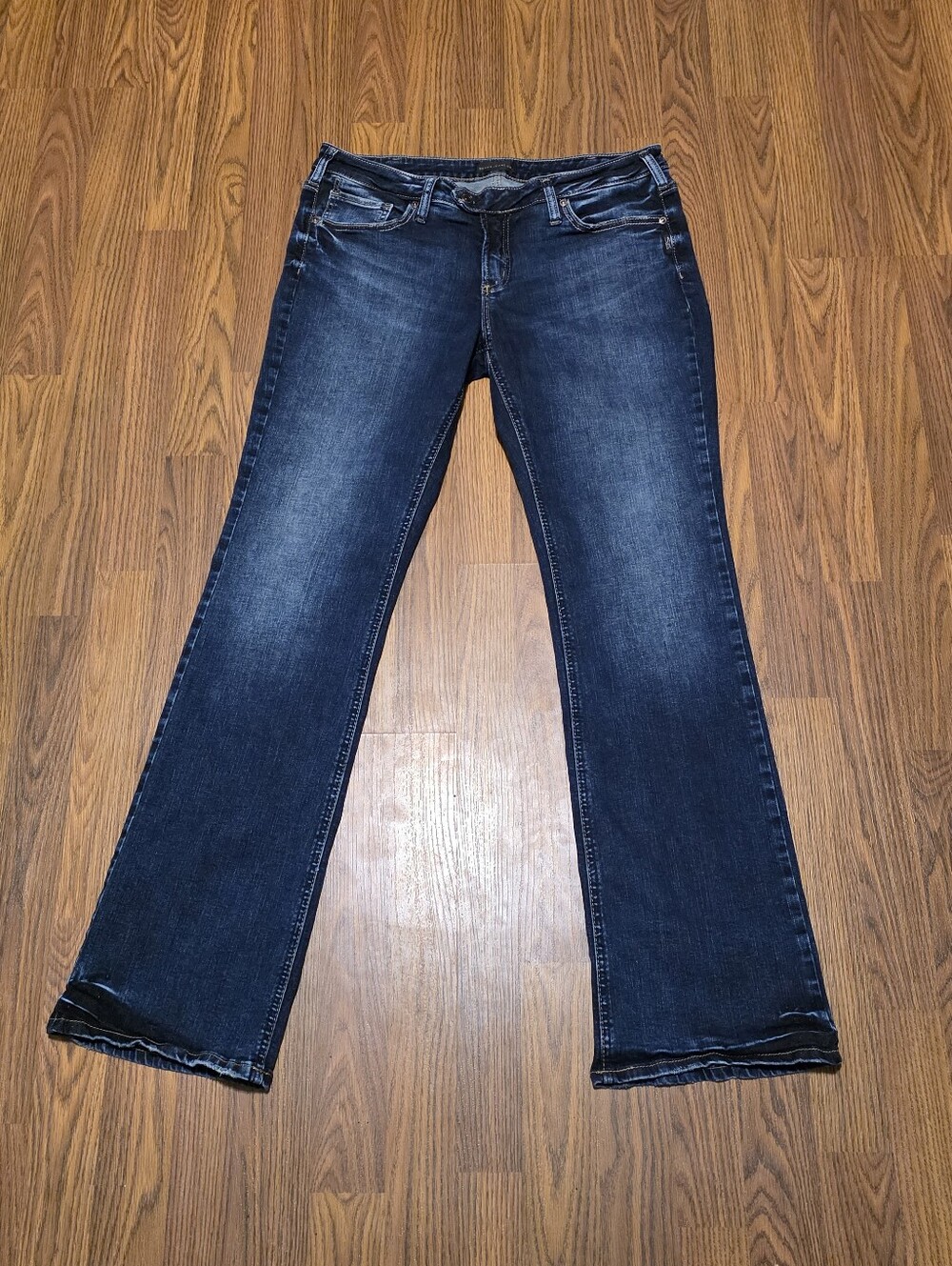 Silver Jeans Co Womens W32 L33 Tuesday Dark Wash Slim Bootcut Denim Jeans D90